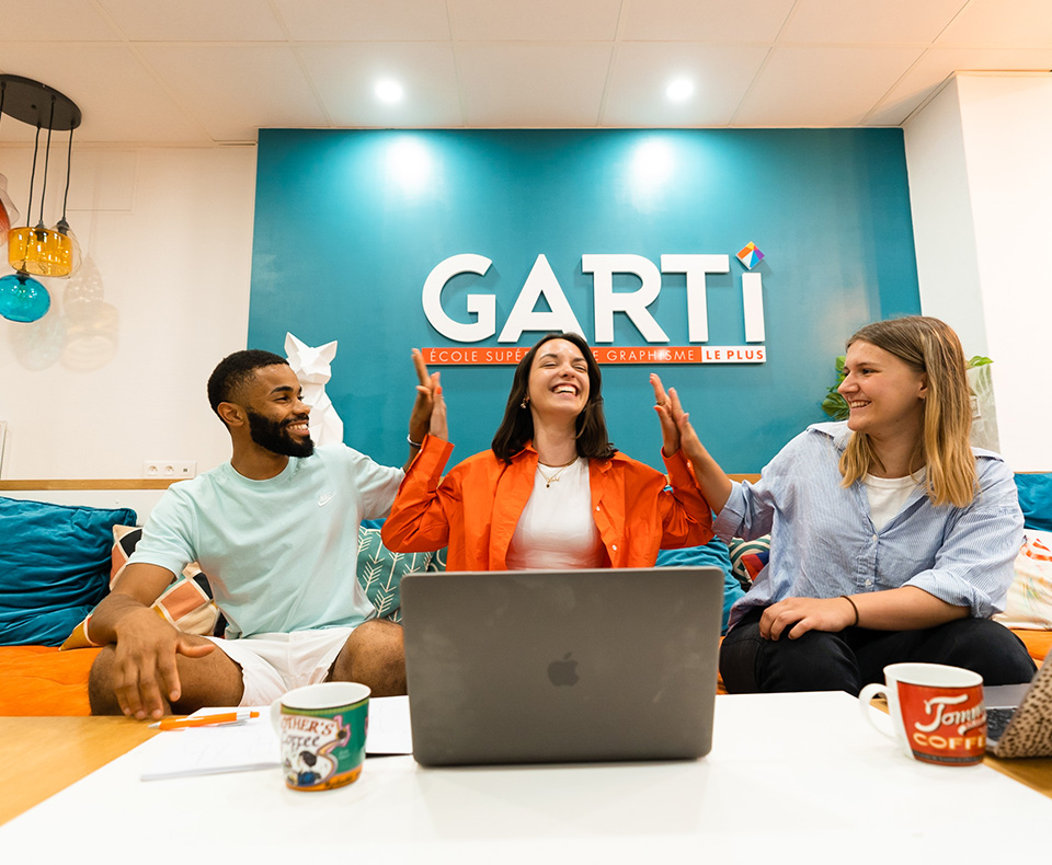 Étudiants en cours à l’école GARTI